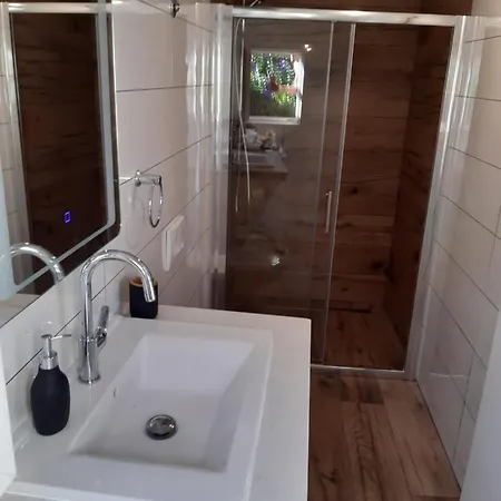 Little Olive Tree House Apartament Sali