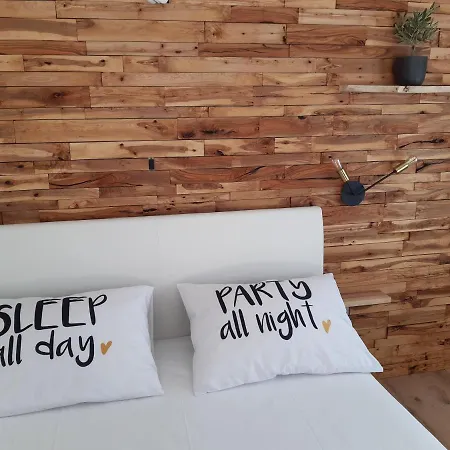 Apartment Little Olive Tree House