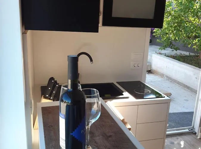 Little Olive Tree House *