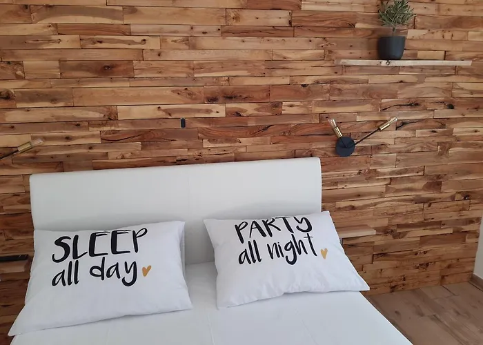 Апартаменты Little Olive Tree House