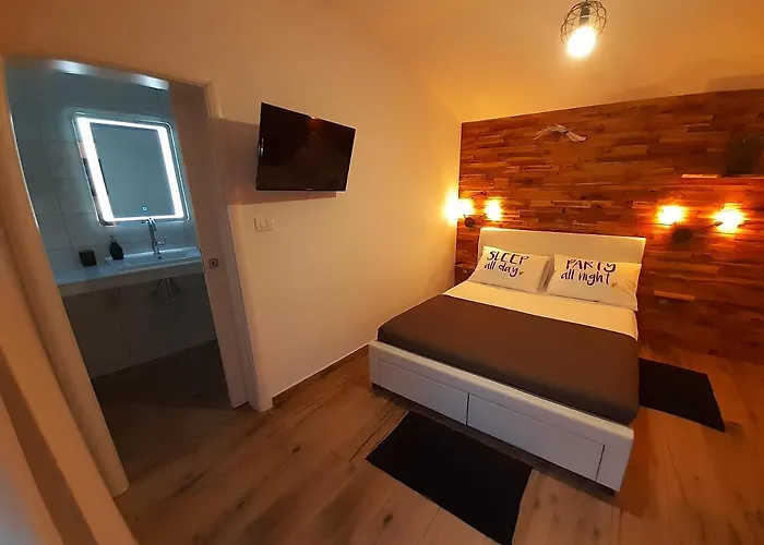 Little Olive Tree House Сали