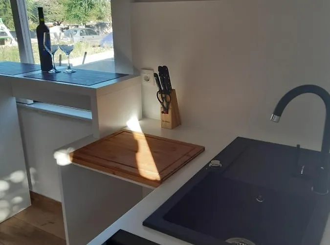 Little Olive Tree House Апартаменты Сали