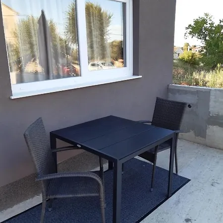 Little Olive Tree House * Sali